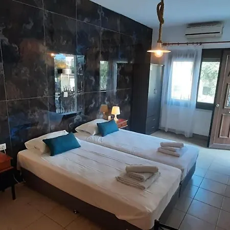 Ilioni Apartment