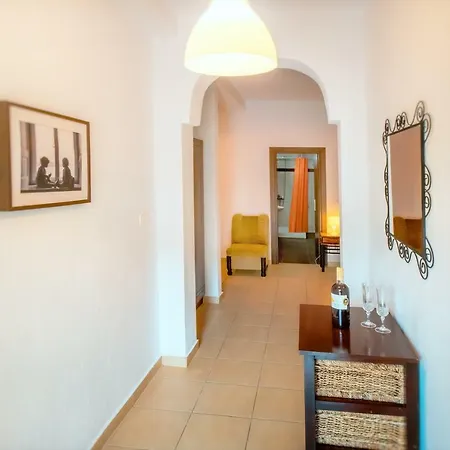 Ilioni Apartment